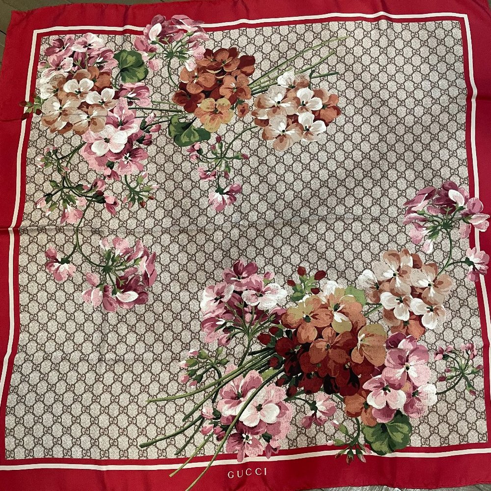 Gucci Women's Silk Floral Scarf